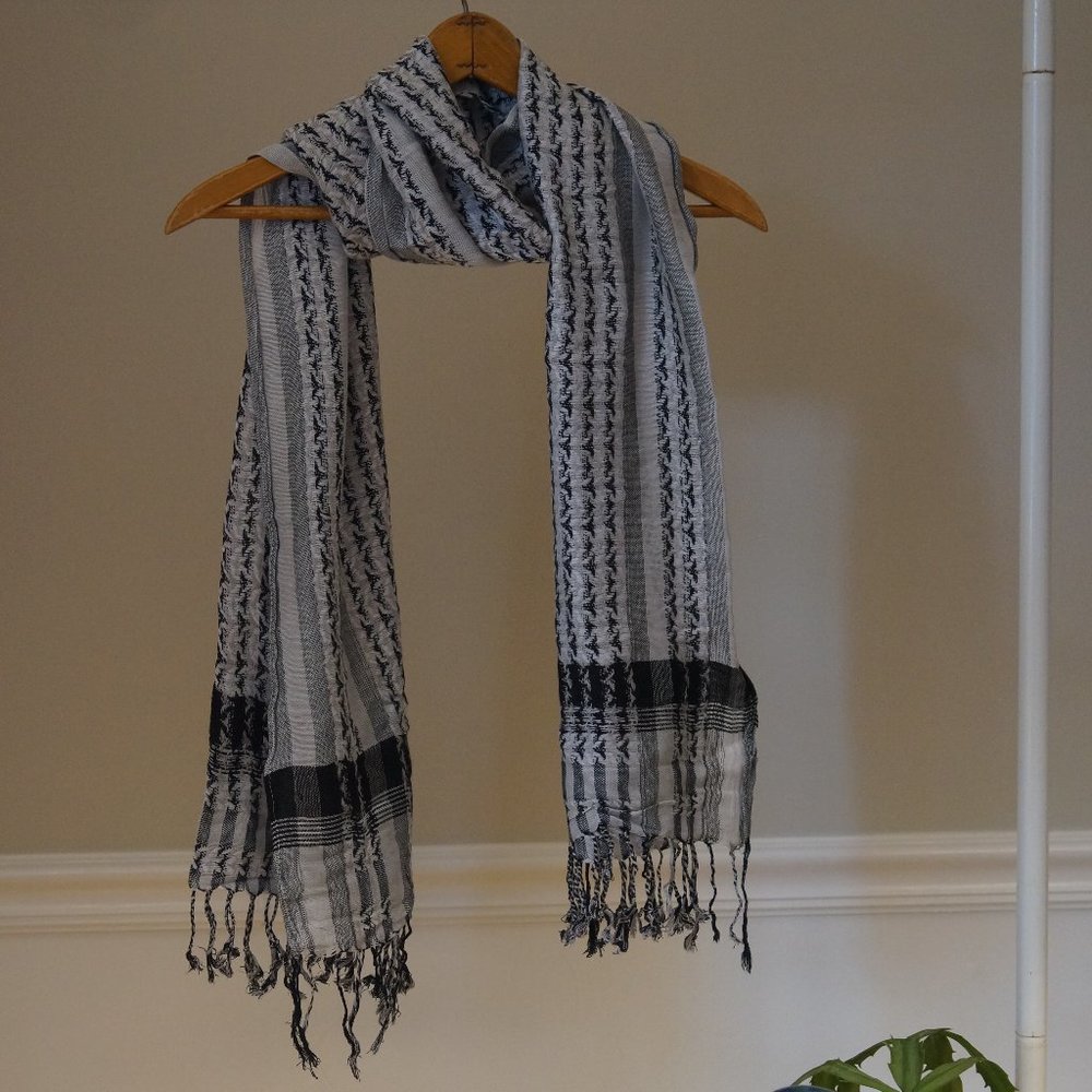 Soft black and white plaid scarf